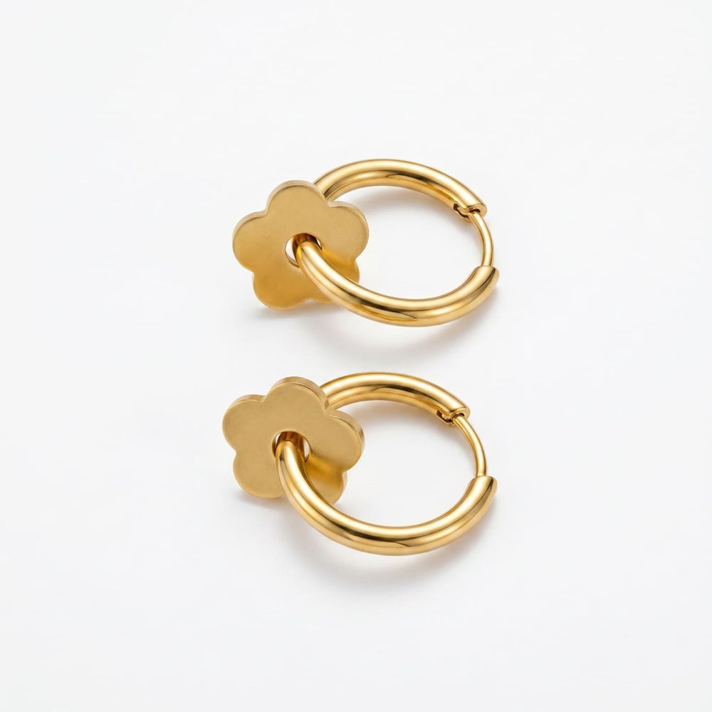 Flower Charm Huggie Hoops Gold – Waterproof & Tarnish-Free
